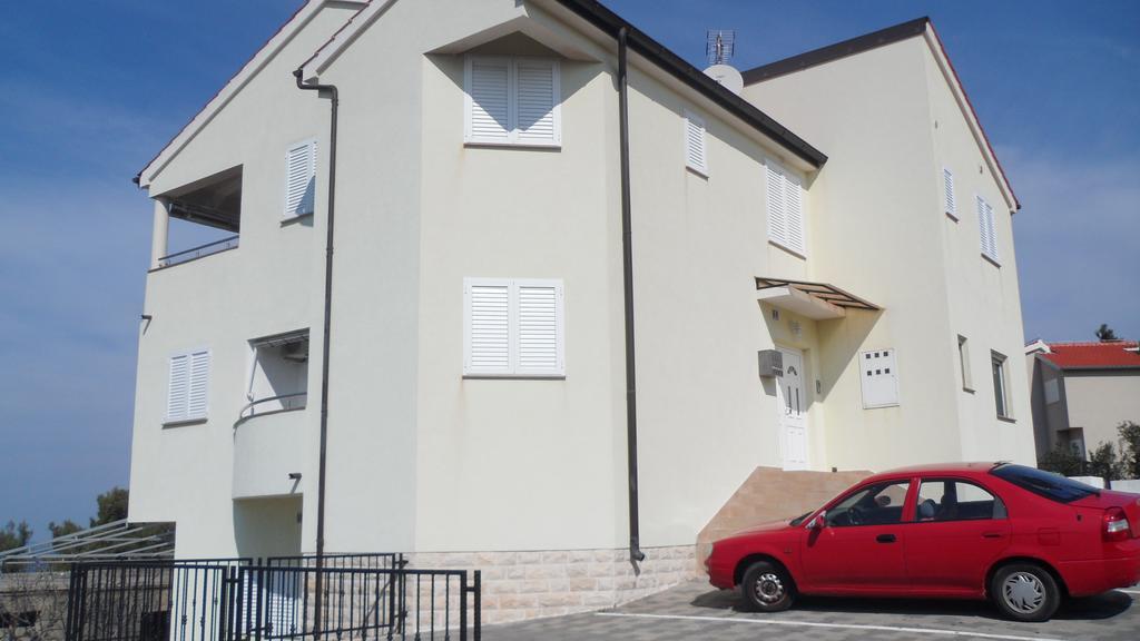 Apartment Sanja Primosten Exterior photo